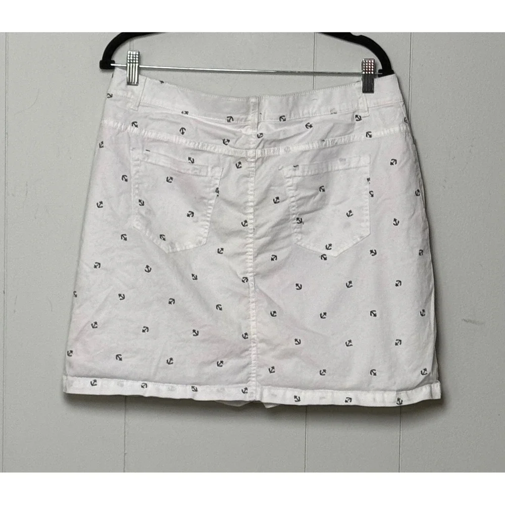 Croft & Barrow Women's White Anchor Embroidered Skort Nautical Mini Skirt Sz 12 - Picture 2 of 8